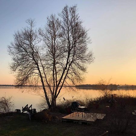 Le Gite Du Lac A La Tortue Herouxville Exterior foto